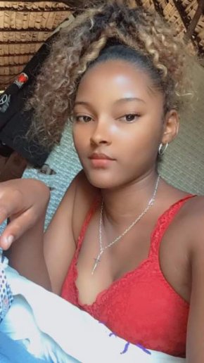 Femme malagasy en recherche d'un homme etranger pour une relation serieuse,merci