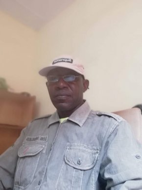 Africain, de nationalité Burkinabè Recherche relation sérieuse  avec une femme mature s'exprimant en